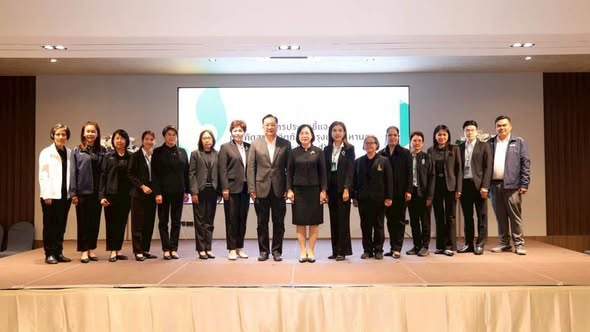 ผู้แทนจากสำนักงานเขตเข้าร่วมประชุม